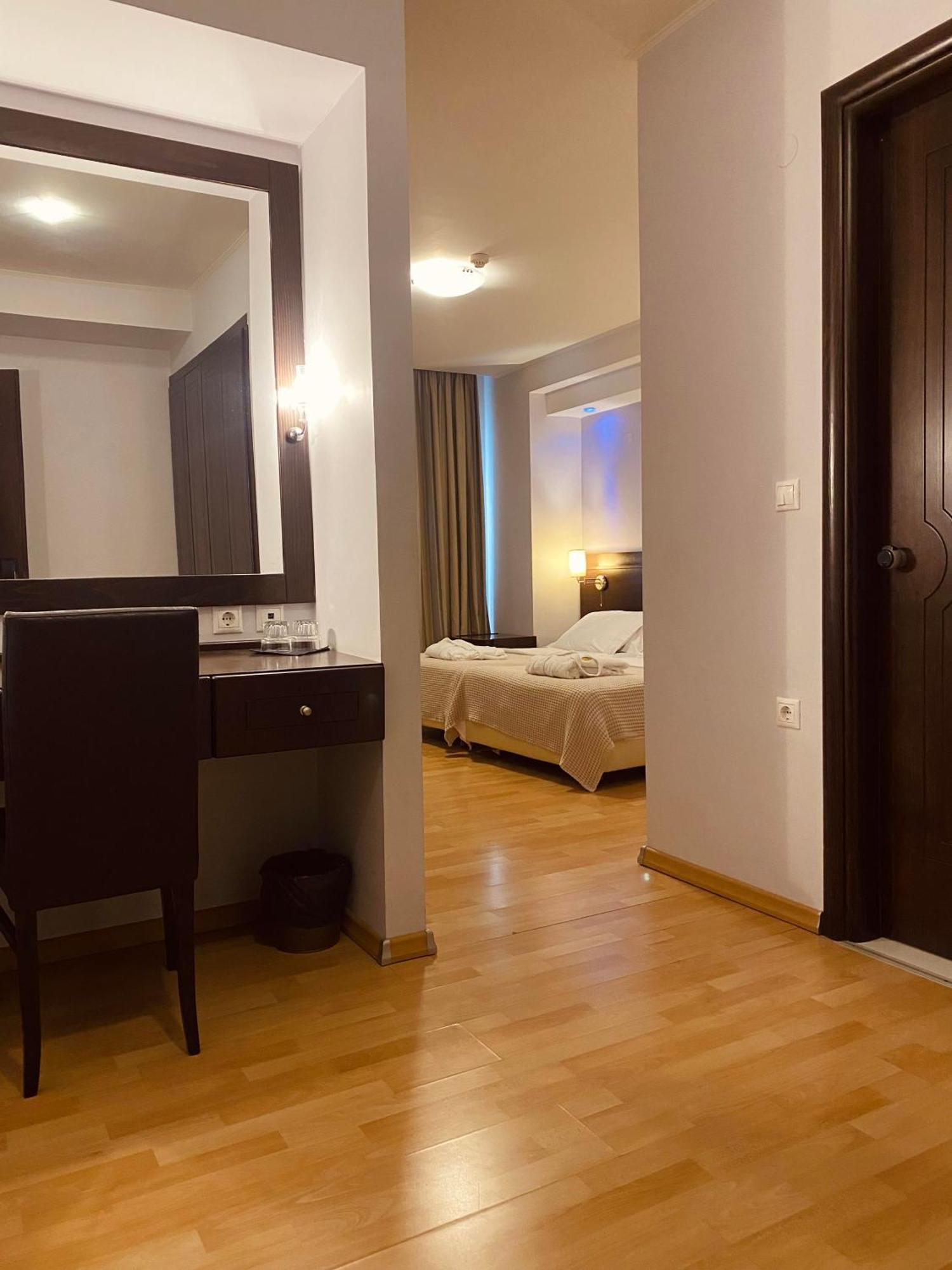 Flisvos Hotel Nafpaktos Buitenkant foto
