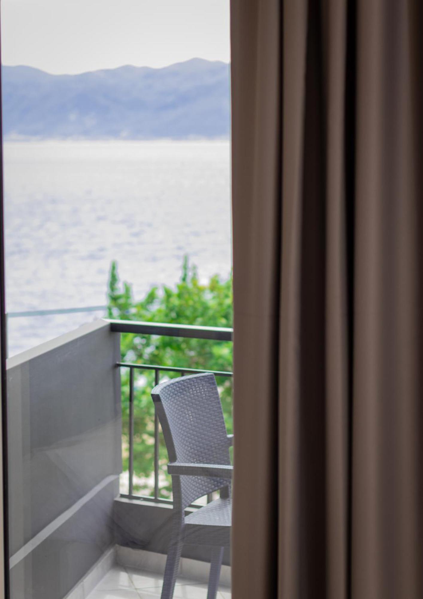 Flisvos Hotel Nafpaktos Buitenkant foto