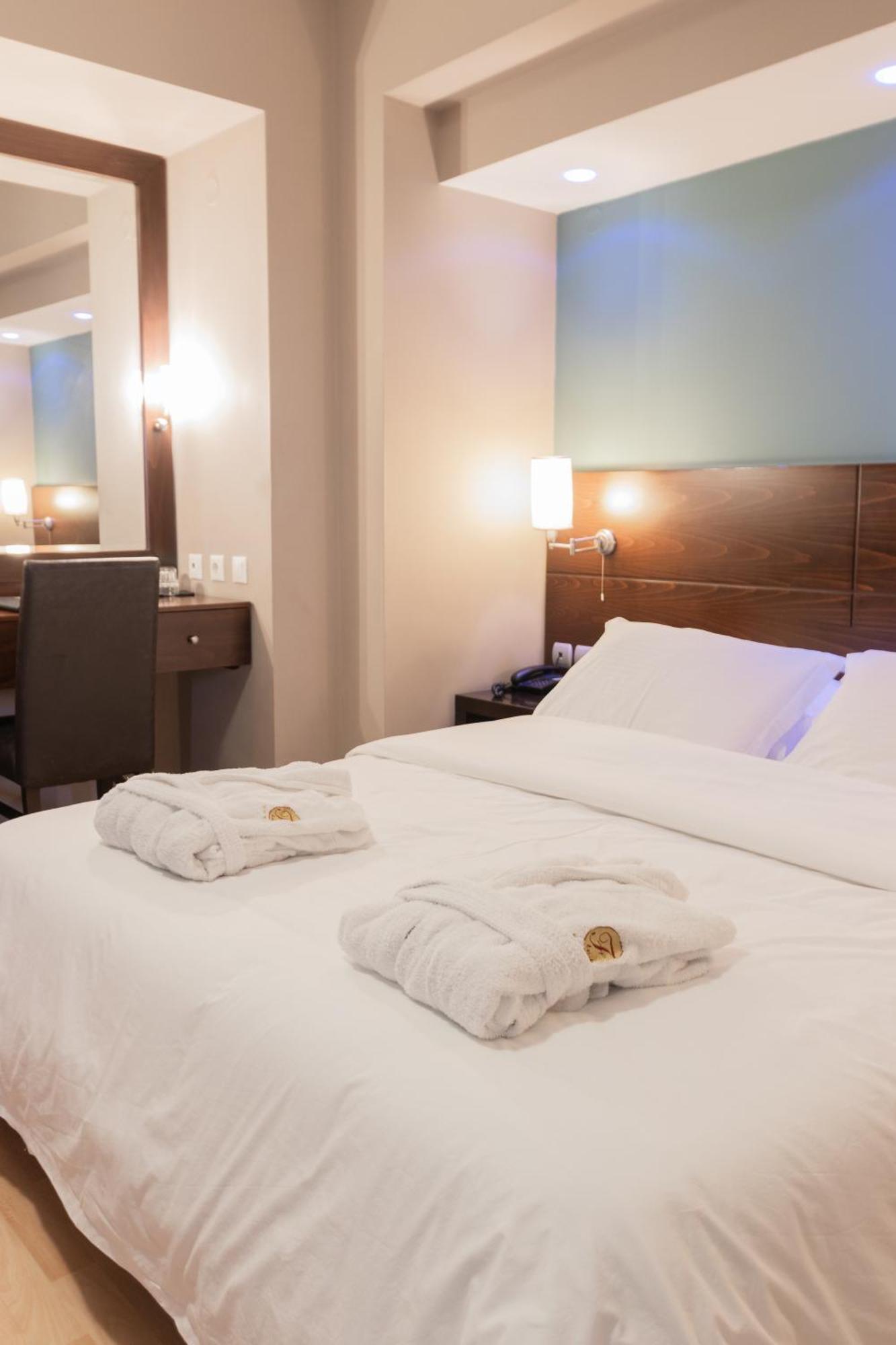 Flisvos Hotel Nafpaktos Buitenkant foto