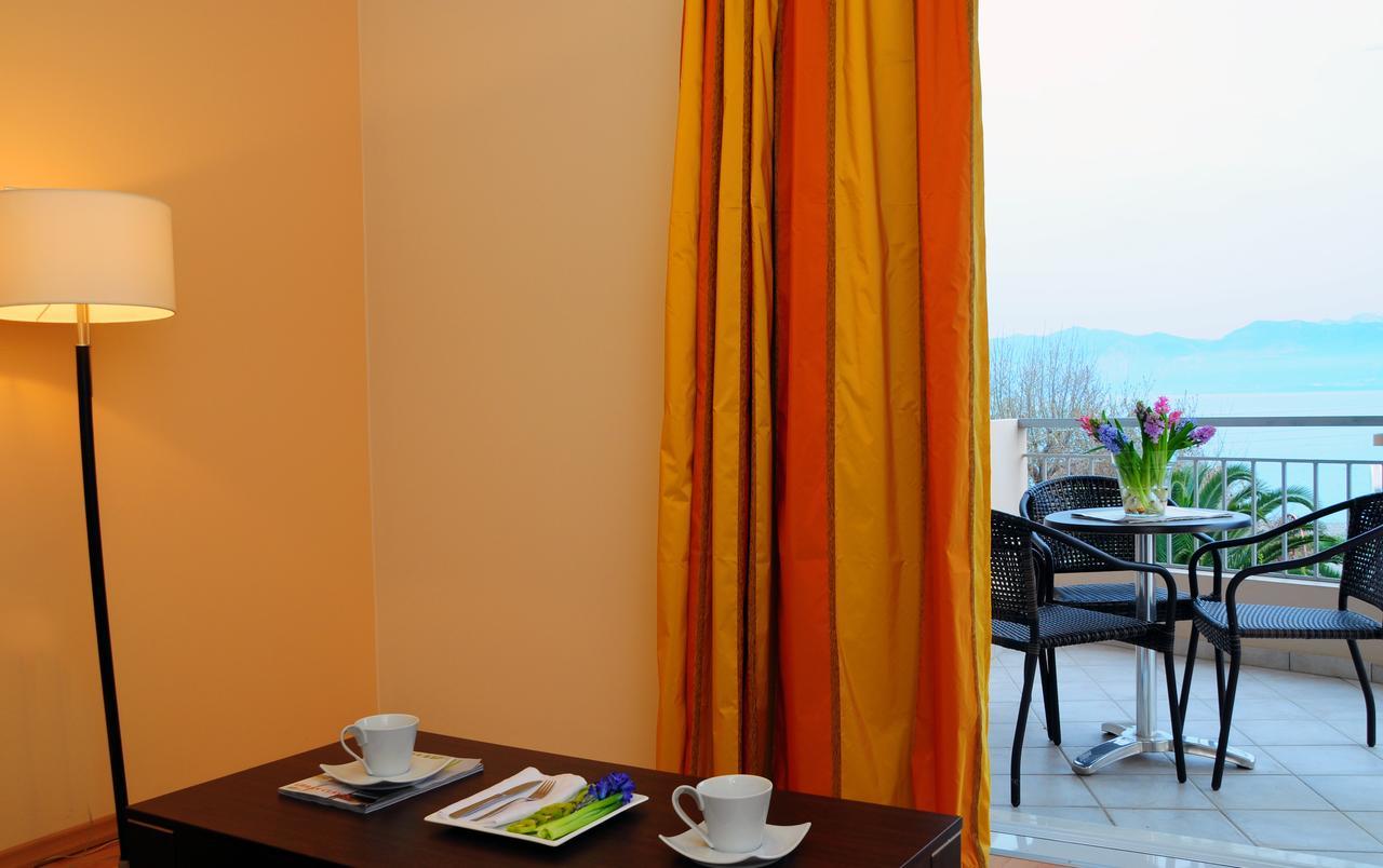 Flisvos Hotel Nafpaktos Buitenkant foto