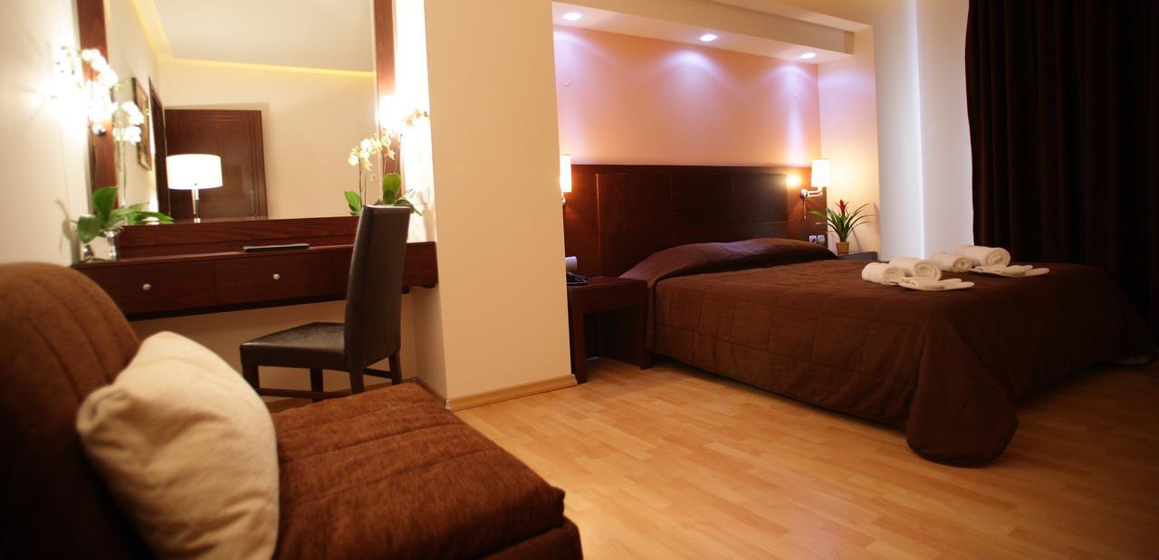 Flisvos Hotel Nafpaktos Buitenkant foto